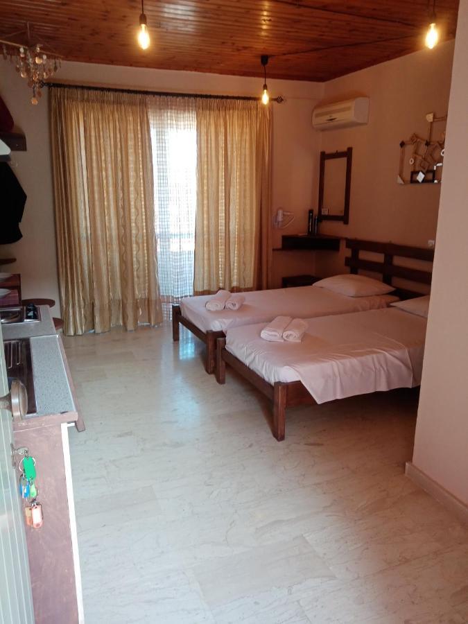 Maria Corfu Apartments 메손기 외부 사진
