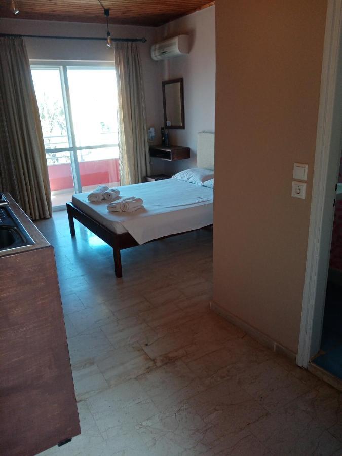 Maria Corfu Apartments 메손기 외부 사진