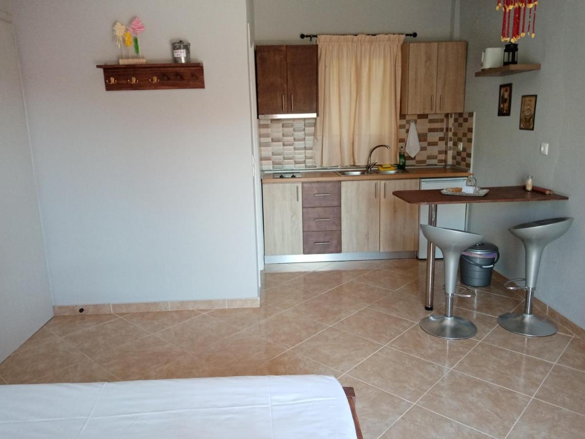 Maria Corfu Apartments 메손기 외부 사진