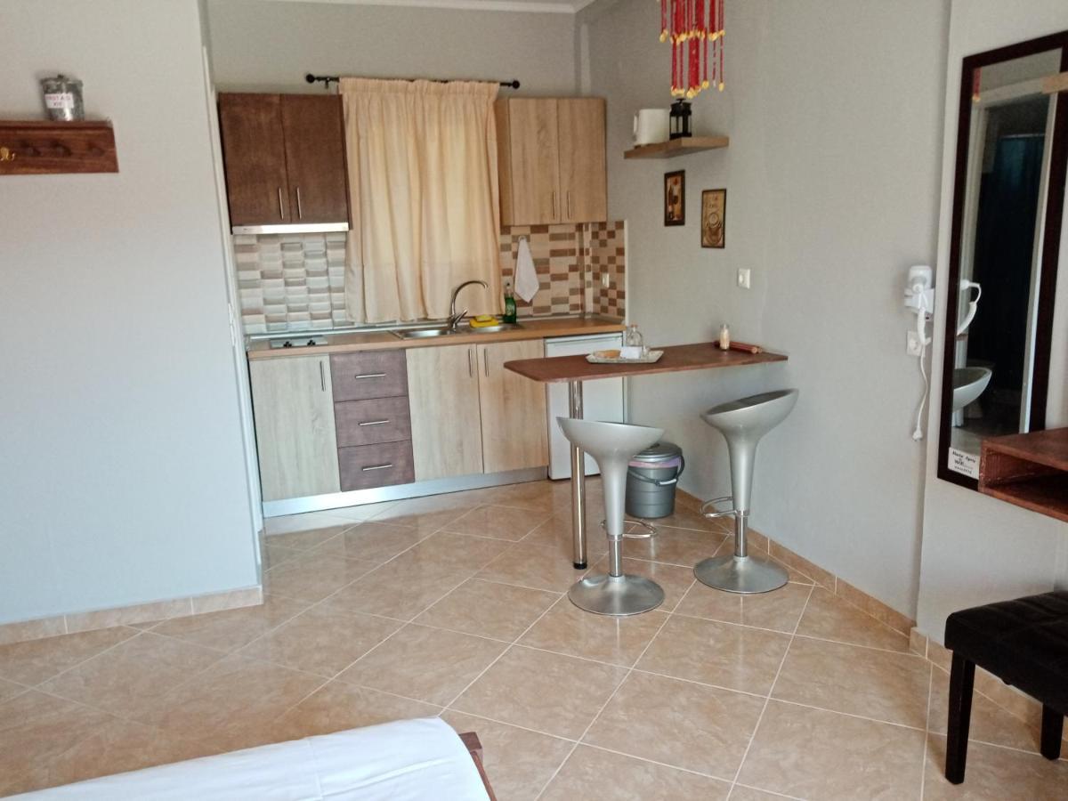 Maria Corfu Apartments 메손기 외부 사진