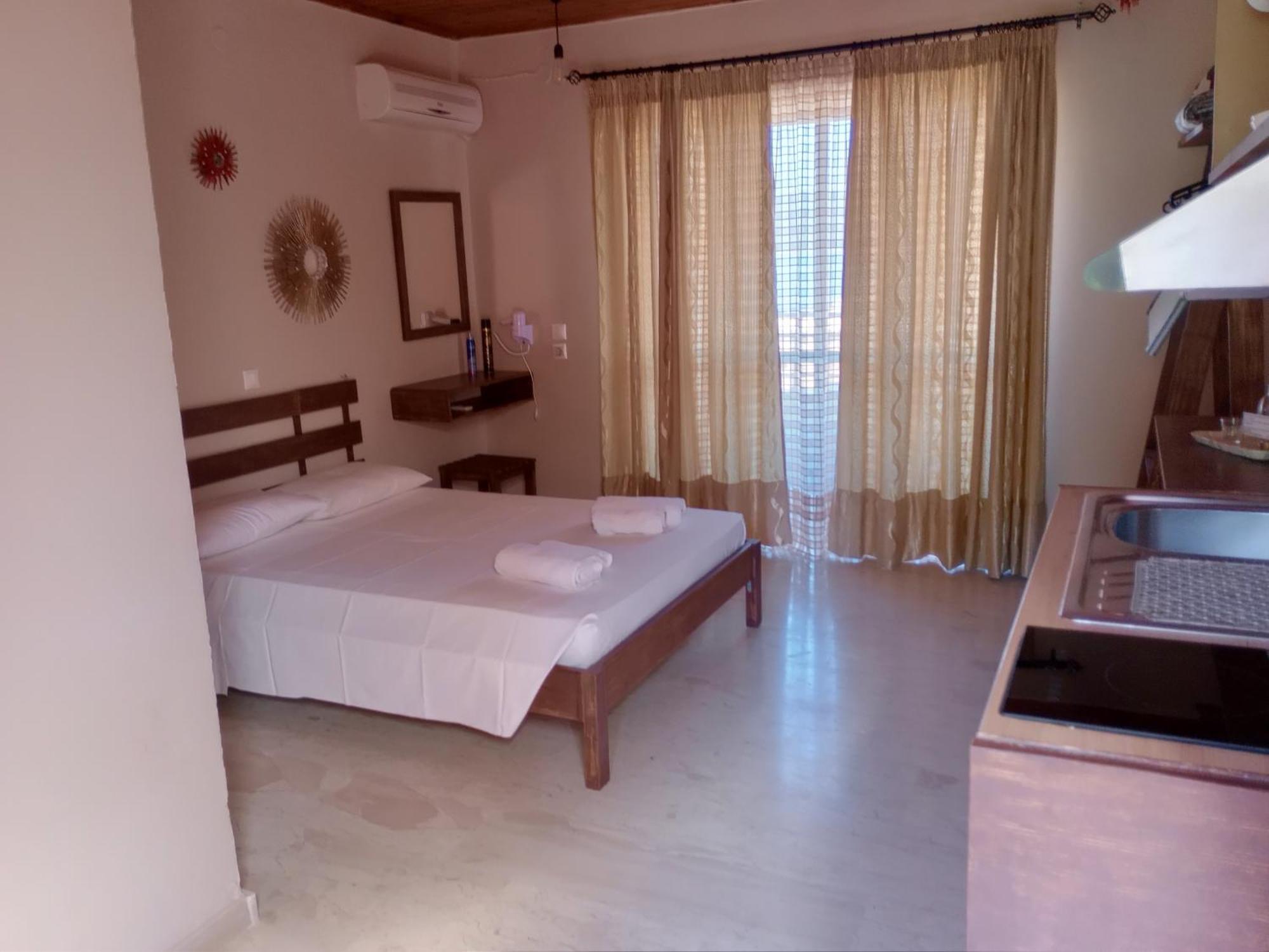 Maria Corfu Apartments 메손기 외부 사진
